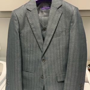 Boys dress suit Size 8